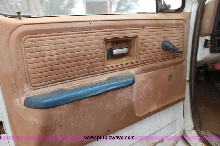 image for item H8832 1980 GMC 7000 Big Wheels sprayer