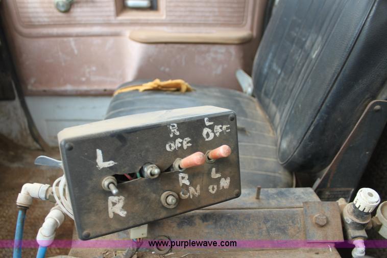 image for item H8832 1980 GMC 7000 Big Wheels sprayer