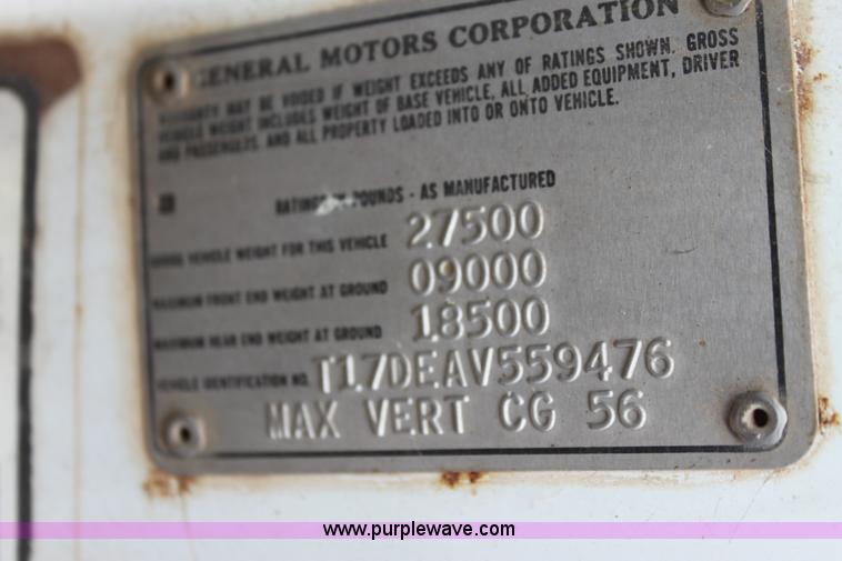 image for item H8832 1980 GMC 7000 Big Wheels sprayer