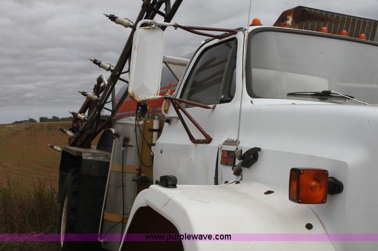 image for item H8832 1980 GMC 7000 Big Wheels sprayer