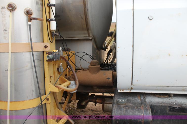 image for item H8832 1980 GMC 7000 Big Wheels sprayer