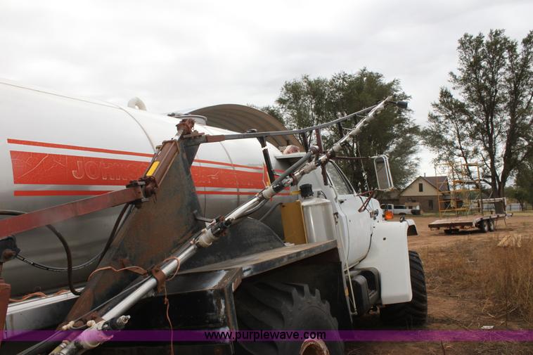 image for item H8832 1980 GMC 7000 Big Wheels sprayer