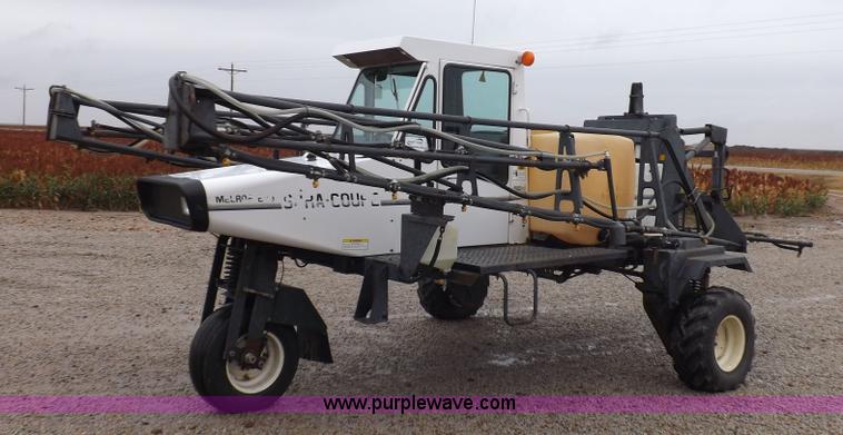 image for item H9056 Melroe 220 spray coupe