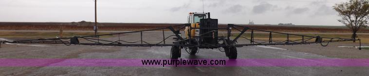 image for item H9056 Melroe 220 spray coupe