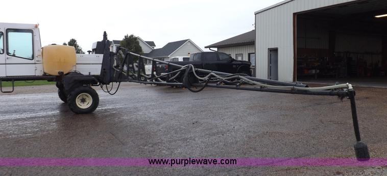 image for item H9056 Melroe 220 spray coupe