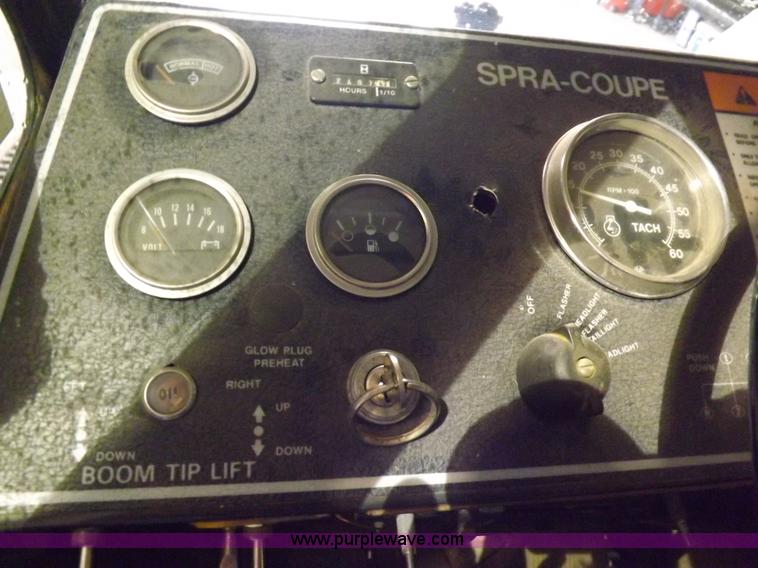 image for item H9056 Melroe 220 spray coupe