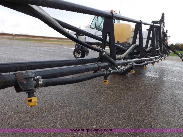 image for item H9056 Melroe 220 spray coupe