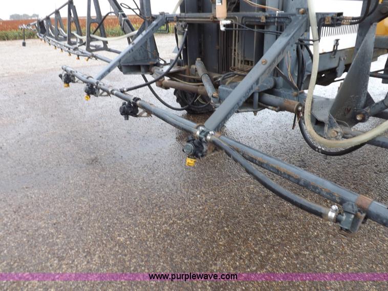 image for item H9056 Melroe 220 spray coupe