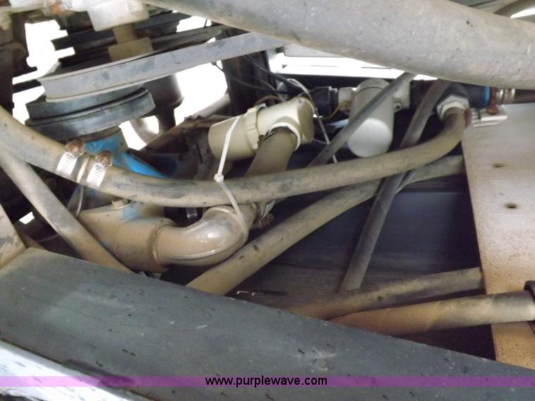 image for item H9056 Melroe 220 spray coupe