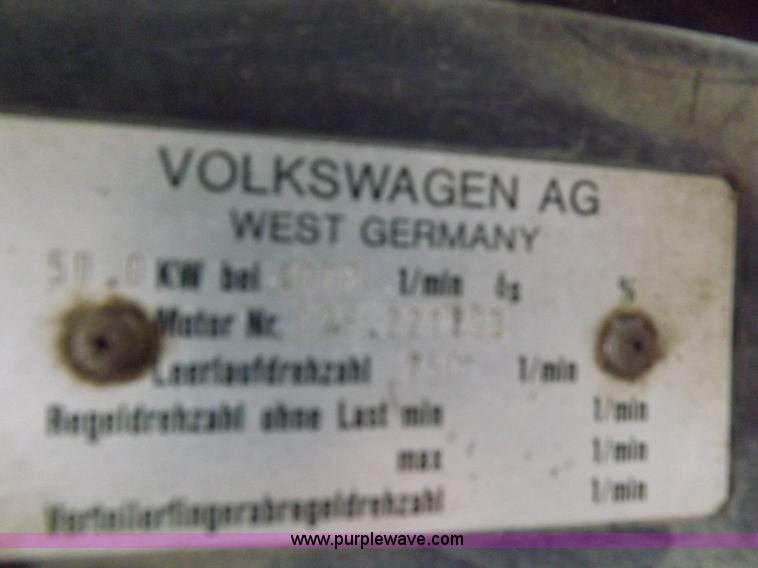 image for item H9056 Melroe 220 spray coupe