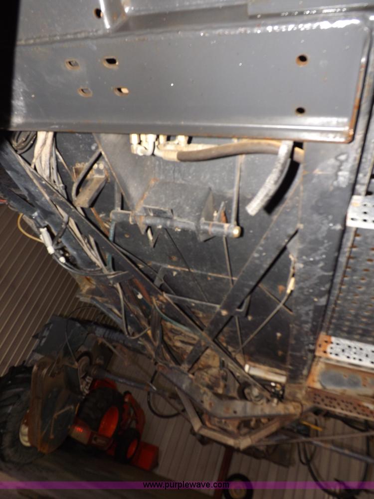 image for item H9056 Melroe 220 spray coupe