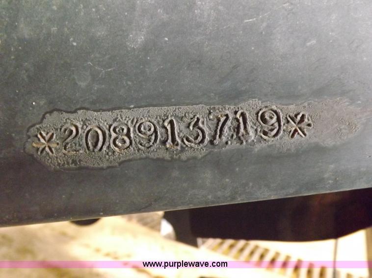 image for item H9056 Melroe 220 spray coupe