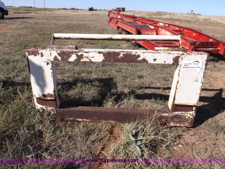 image for item H9083 Bish header adapter