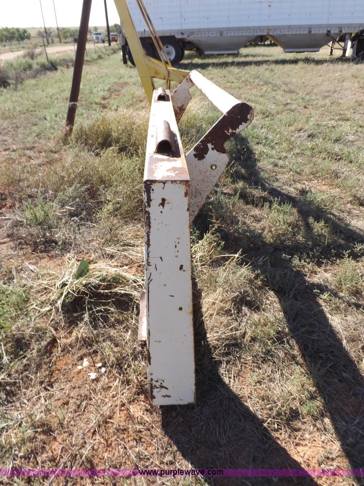 image for item H9083 Bish header adapter