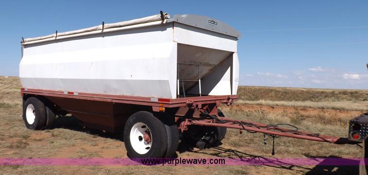 image for item H9085 1966 Utility pup grain trailer