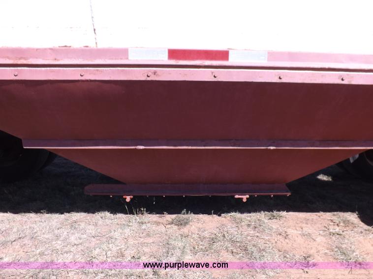 image for item H9085 1966 Utility pup grain trailer
