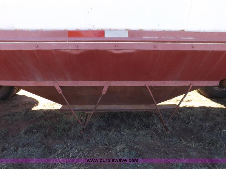 image for item H9085 1966 Utility pup grain trailer