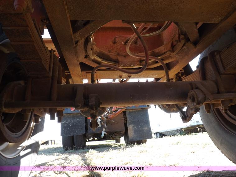 image for item H9085 1966 Utility pup grain trailer