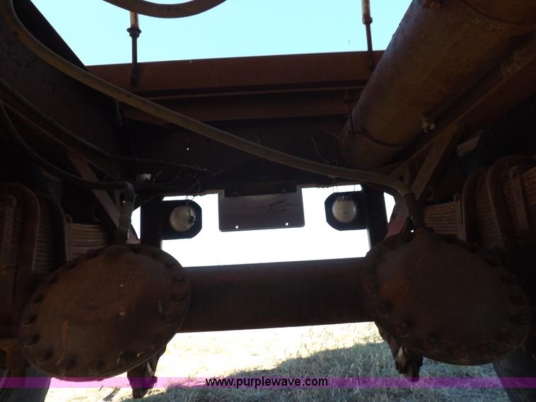 image for item H9085 1966 Utility pup grain trailer