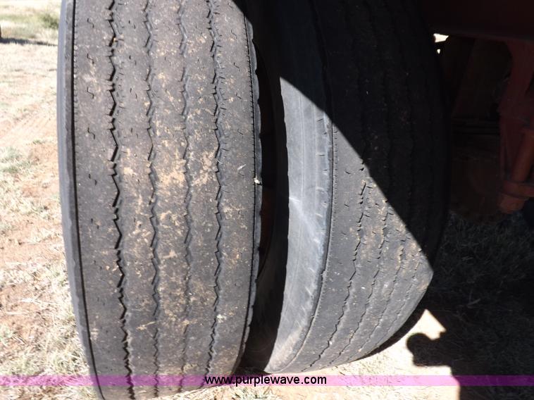 image for item H9085 1966 Utility pup grain trailer