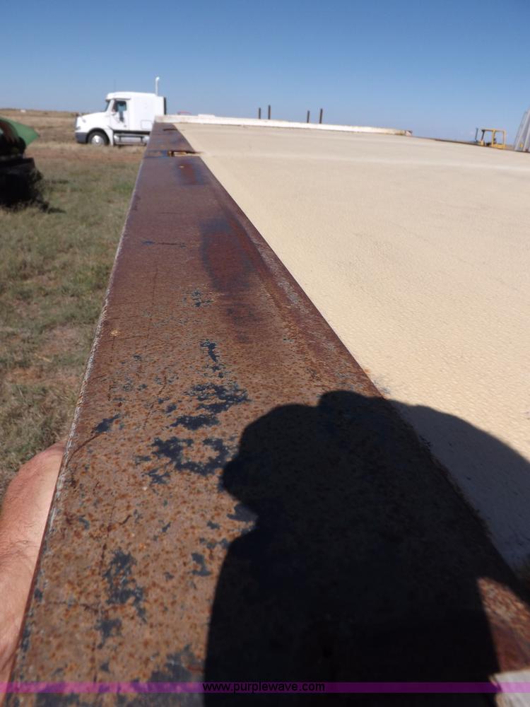 image for item H9086 2003 Transcraft TL2000F3 flatbed trailer