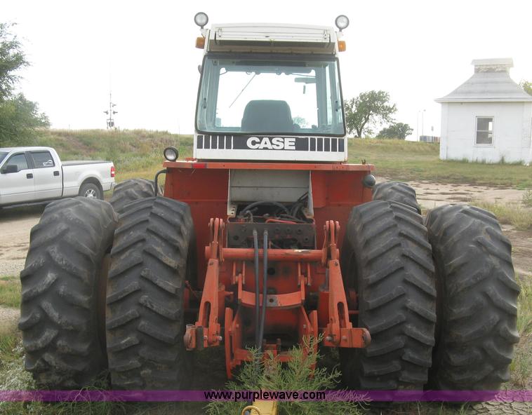 image for item H9492 1980 Case 4690 4WD tractor