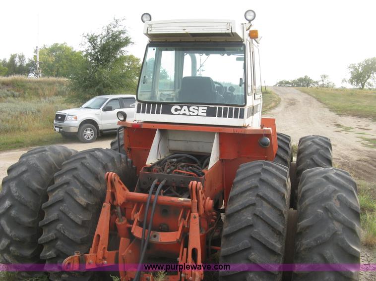 image for item H9492 1980 Case 4690 4WD tractor