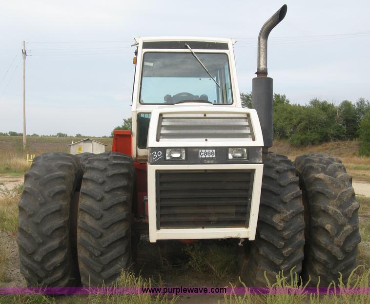 image for item H9492 1980 Case 4690 4WD tractor