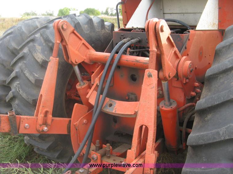 image for item H9492 1980 Case 4690 4WD tractor