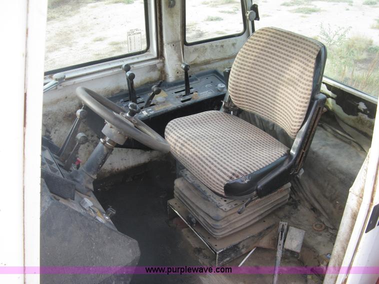 image for item H9492 1980 Case 4690 4WD tractor