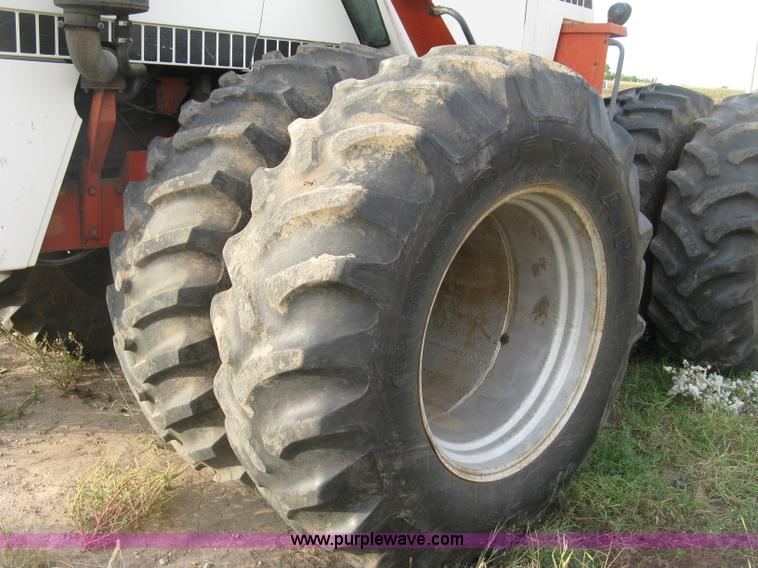 image for item H9492 1980 Case 4690 4WD tractor