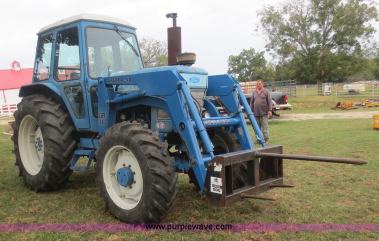 image for item I2205 1984 Ford 6710 MFWD tractor