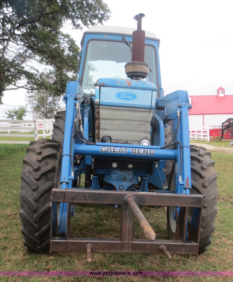 image for item I2205 1984 Ford 6710 MFWD tractor