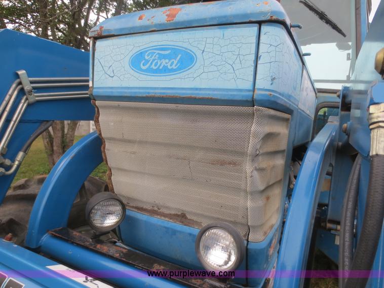 image for item I2205 1984 Ford 6710 MFWD tractor