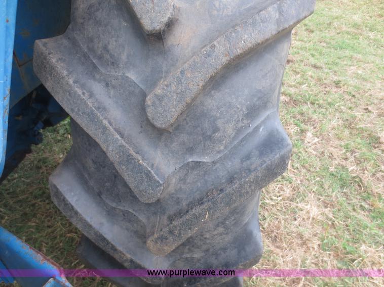 image for item I2205 1984 Ford 6710 MFWD tractor