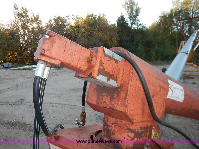 image for item I5341 Hutchinson Mayrath 55' swing hopper auger