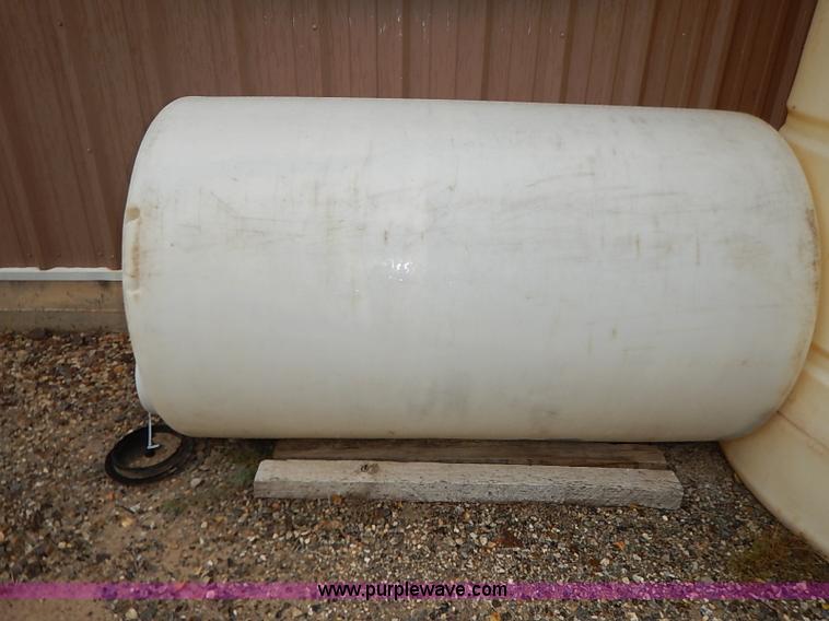 image for item I5342 (2) poly liquid tanks