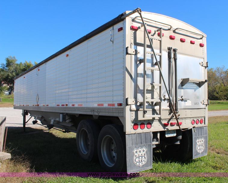 image for item I5877 1995 Timpte double hopper grain trailer