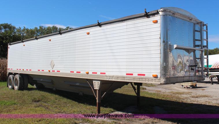 image for item I5877 1995 Timpte double hopper grain trailer