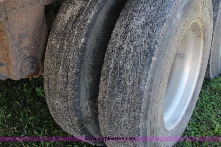 image for item I5877 1995 Timpte double hopper grain trailer