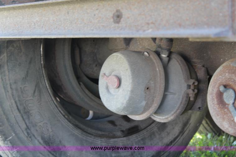 image for item I5877 1995 Timpte double hopper grain trailer