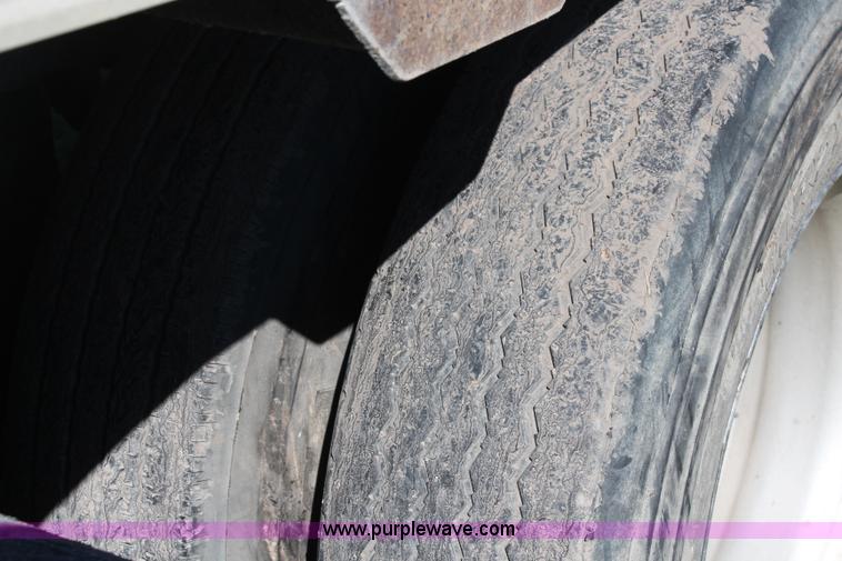 image for item I5877 1995 Timpte double hopper grain trailer