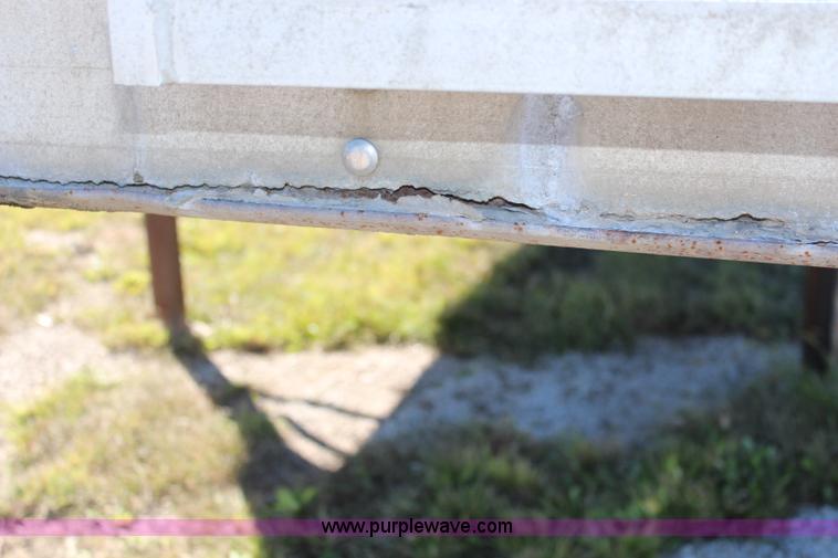 image for item I5877 1995 Timpte double hopper grain trailer