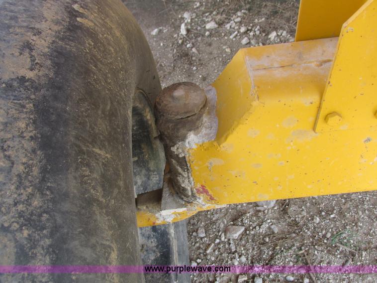 image for item I8907 Gravity flow wagon