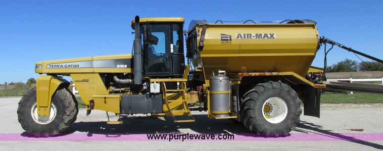 image for item I8921 2001 Ag-Chem TerraGator 8103 self-propelled applicator