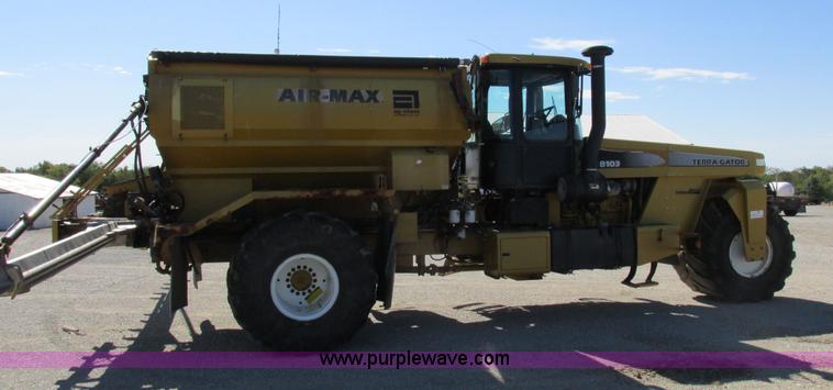 image for item I8921 2001 Ag-Chem TerraGator 8103 self-propelled applicator