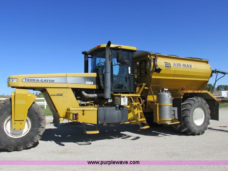 image for item I8921 2001 Ag-Chem TerraGator 8103 self-propelled applicator