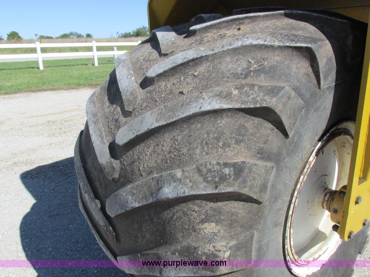 image for item I8921 2001 Ag-Chem TerraGator 8103 self-propelled applicator