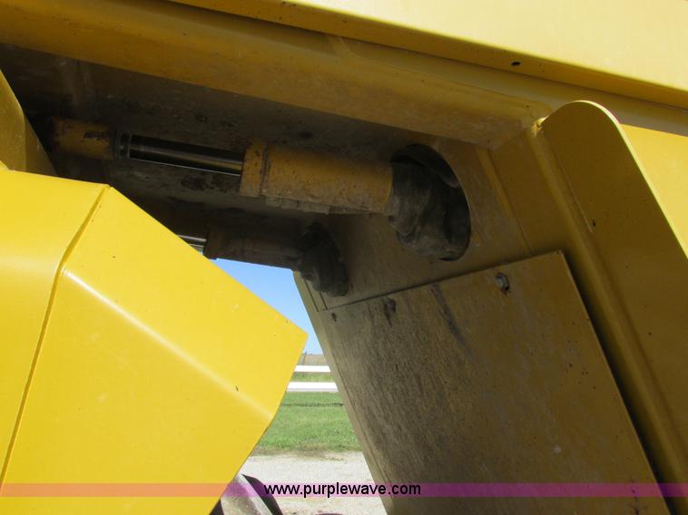 image for item I8921 2001 Ag-Chem TerraGator 8103 self-propelled applicator