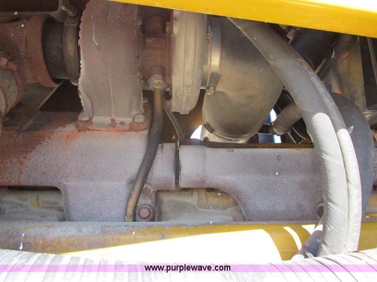 image for item I8921 2001 Ag-Chem TerraGator 8103 self-propelled applicator